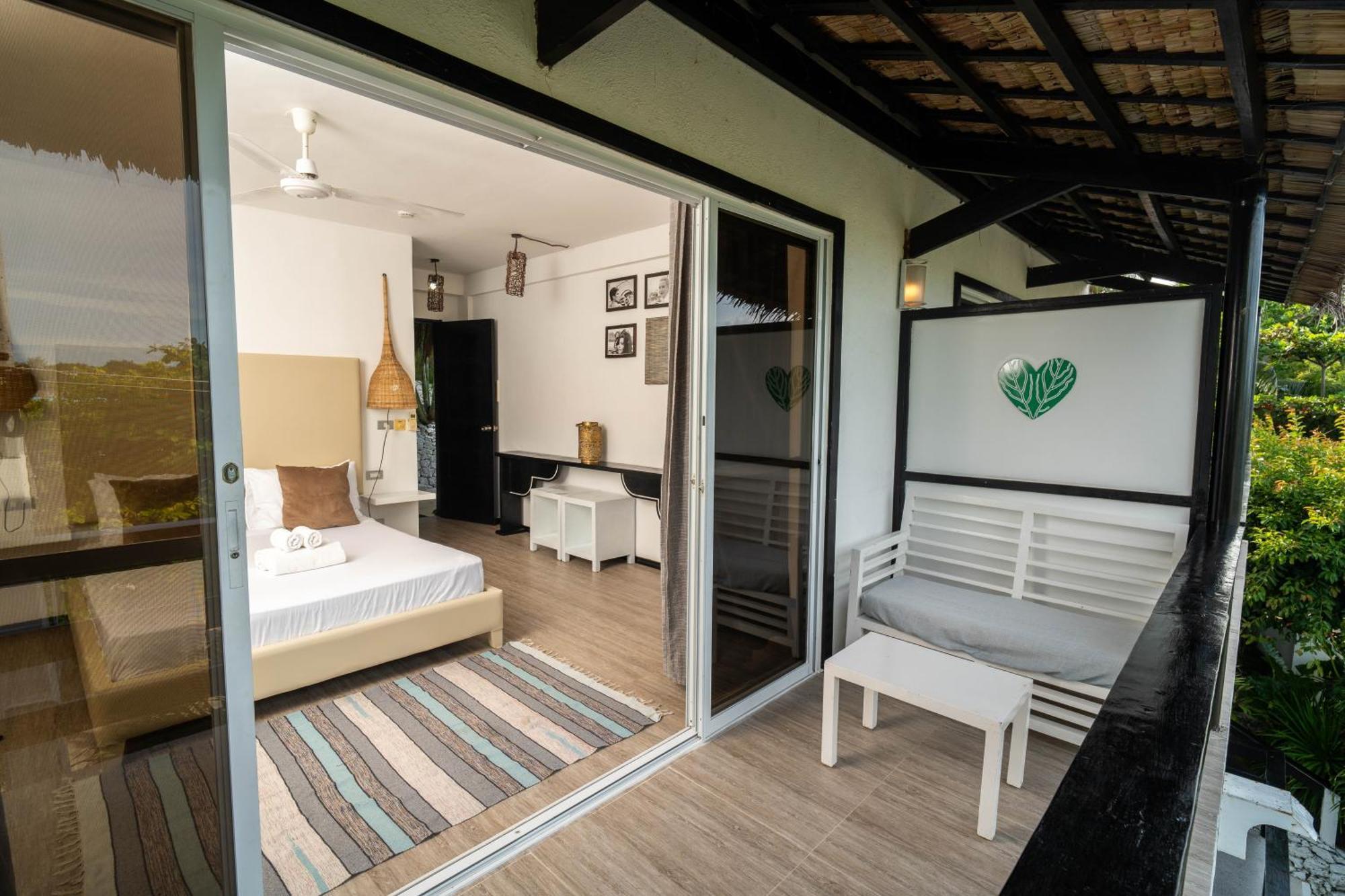 Blanco Beach Resort Malapascua Экстерьер фото