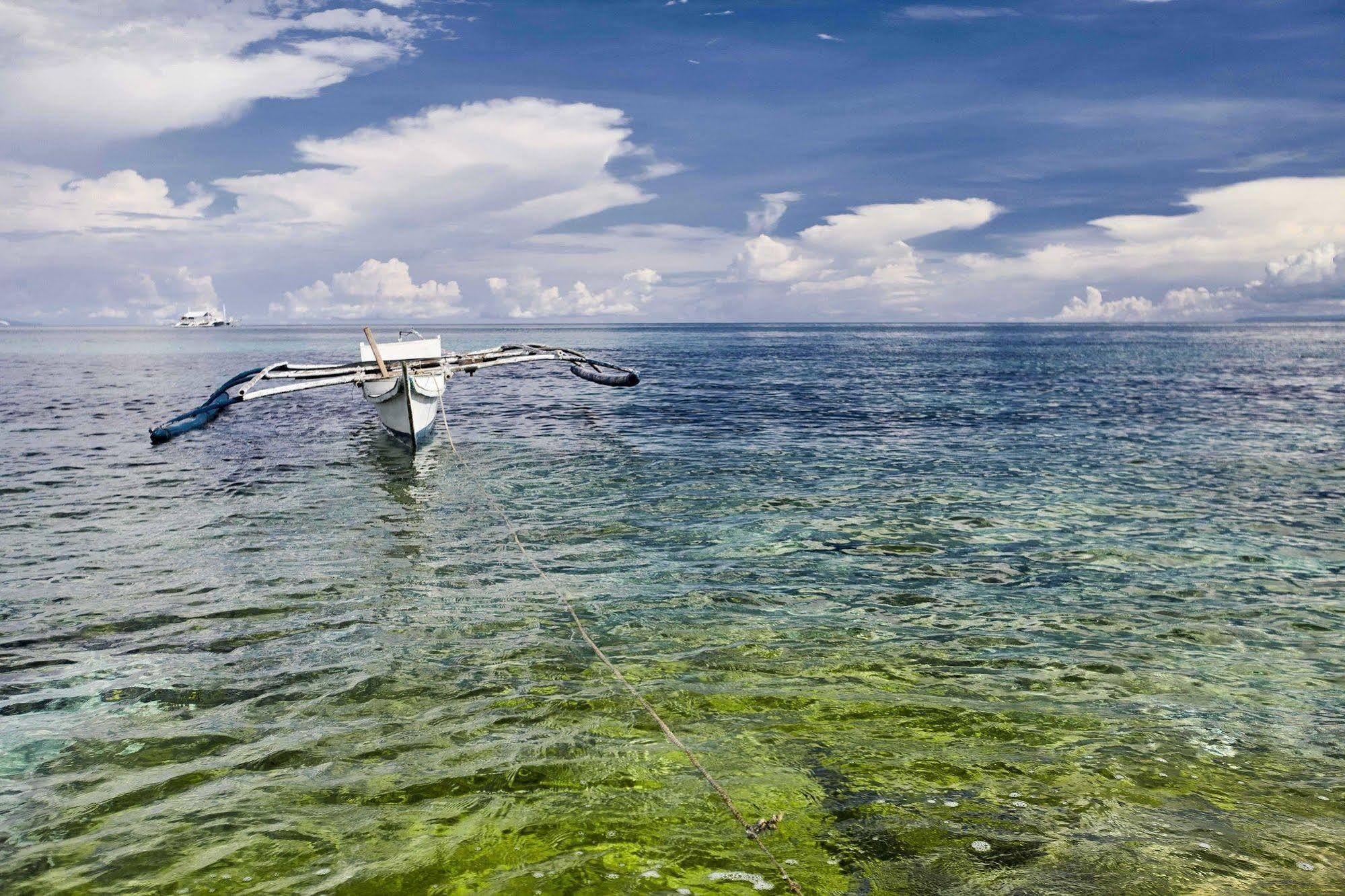 Blanco Beach Resort Malapascua Экстерьер фото